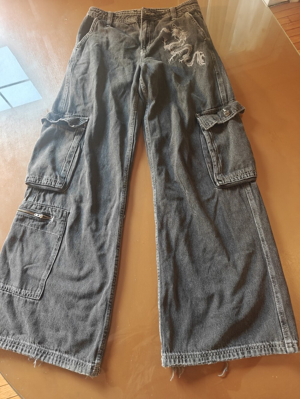 BDG 26/32 CARGO Jeans Wide Leg DRAGON black Stonewash EUC URBAN OUTFITTERS - Picture 2 of 10